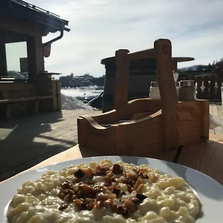 아파트 Kamzik With Amazing View